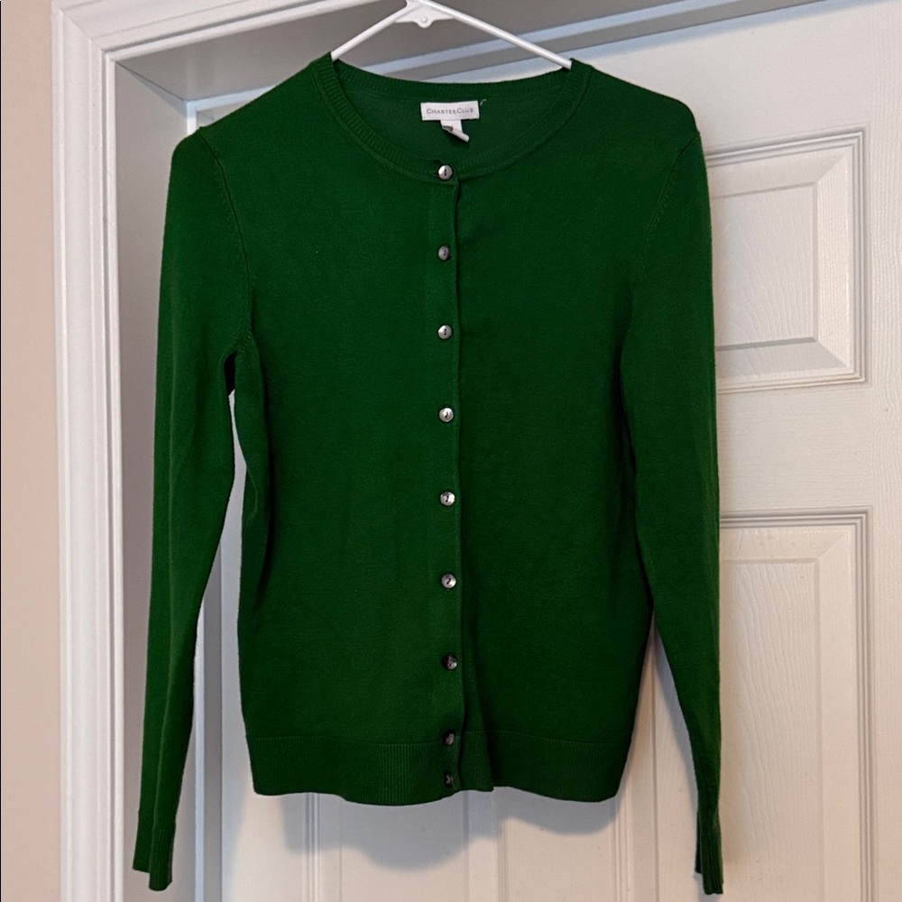 Beautiful Kelly Green Women's Cardigan